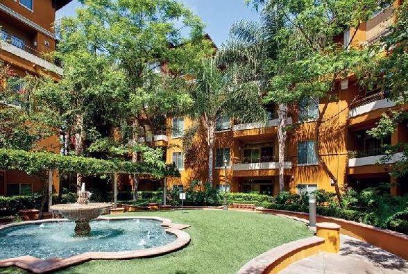 Oakwood At Palazzo East Hotel Los Angeles Exterior foto